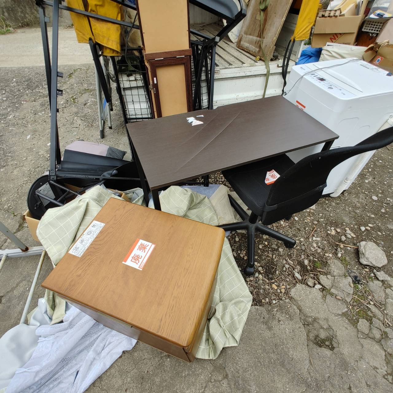【鹿児島市唐湊】卒業・就職に伴う県外引越しの不用品回収|20代学生様からのご依頼