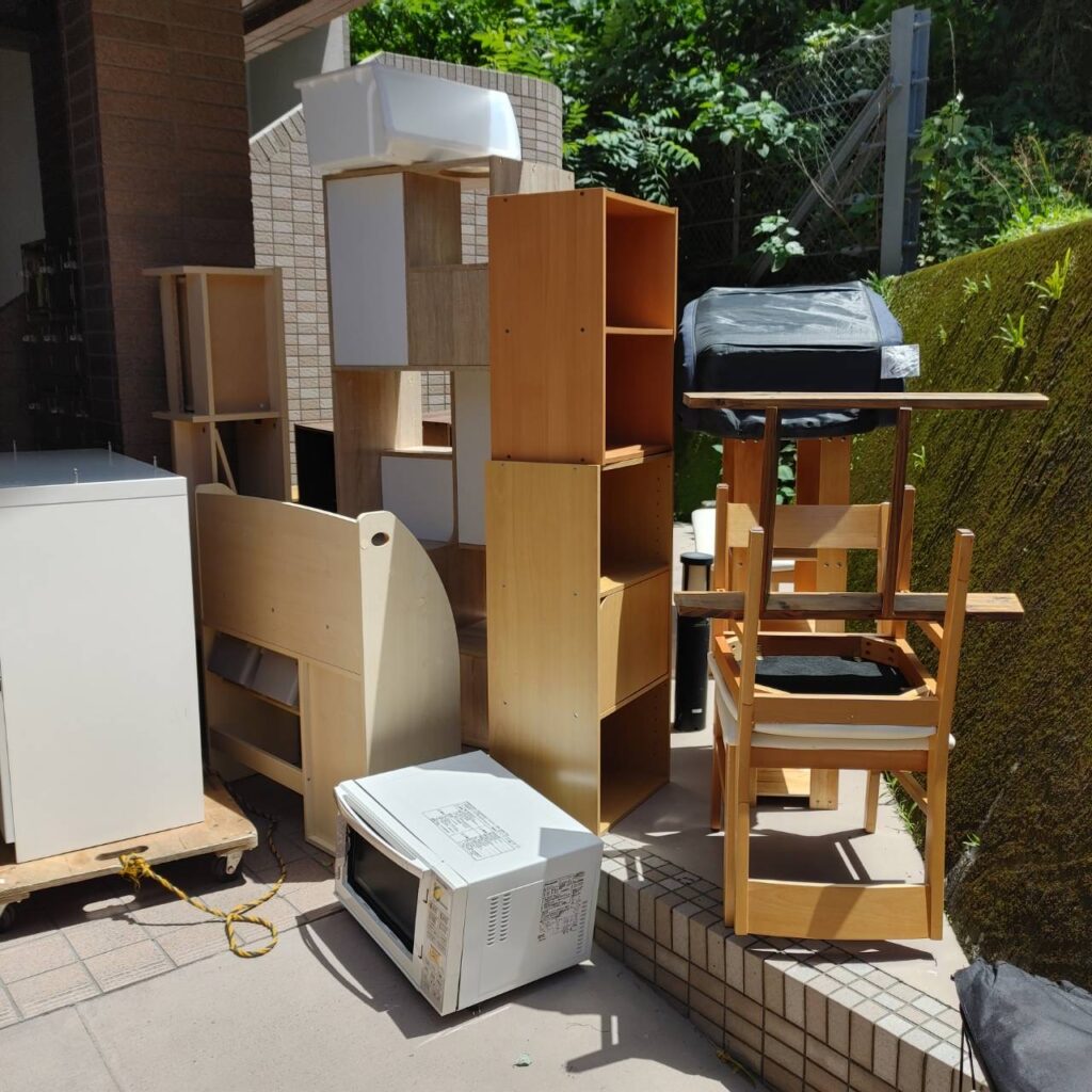 鹿児島市で一人暮らしのお部屋から出た家具・家電一式を不用品回収した現場