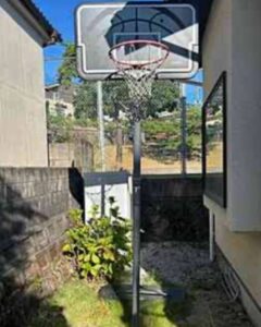 鹿児島市西陵のお庭に設置されたままの屋外用バスケットゴール（処分前）